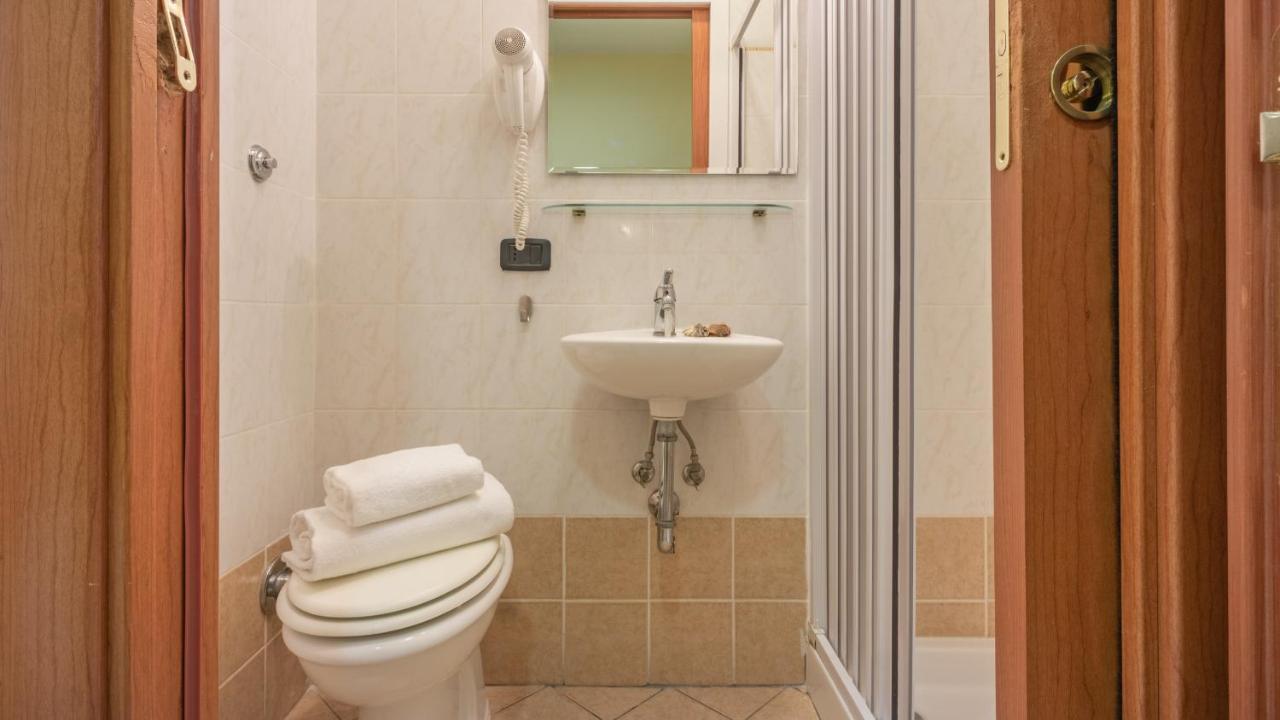 Domenichino Guesthouse Rome Extérieur photo